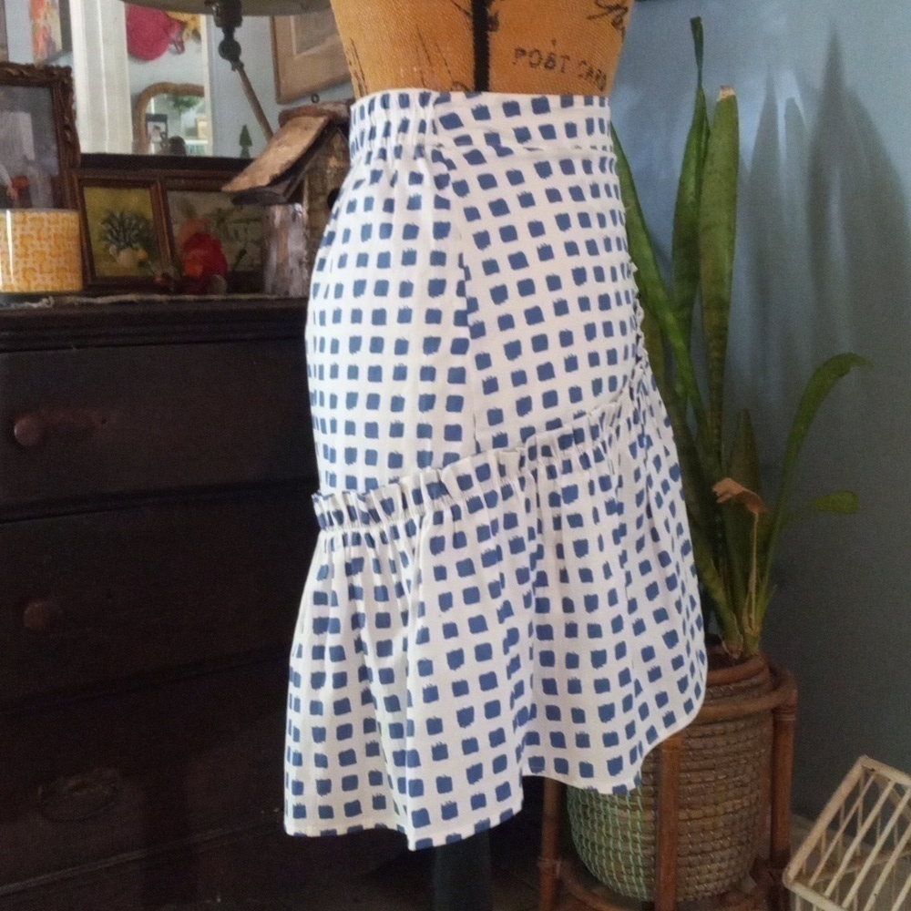 Vineyard Vines Painterly Grid Blue White Faux Wrap Ruffle Mini Skirt - Picture 13 of 15